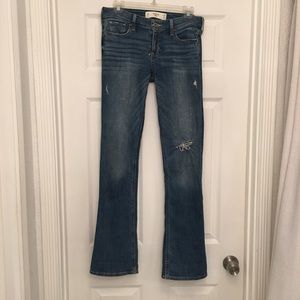 Hollister Distressed Boot Cut Jeans 👖